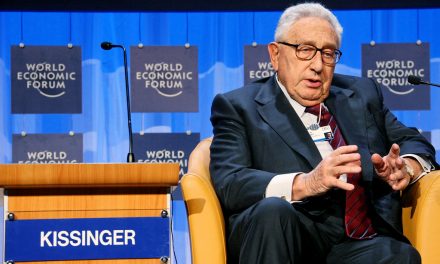 Cum a detonat Davosul Henry Kissinger!