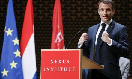 Macron readuce în discuţie autonomia strategică!