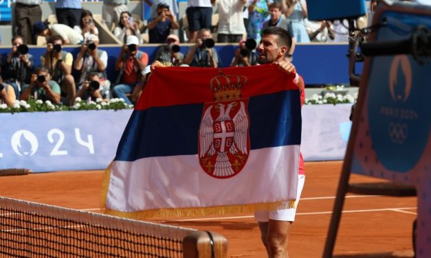 Novak Djokovic, divinizat în Serbia!