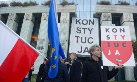 A fi înseamnă a rezista: Semnat Varşovia!