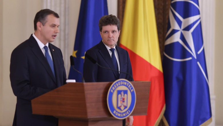 Preşedintele n-are… „cărţile” necesare!