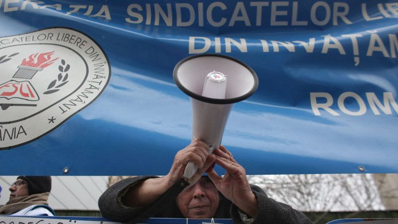 Sindicatele din educaţie au… „foc continuu”!